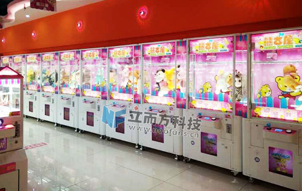 廣州立而方剪刀禮品機