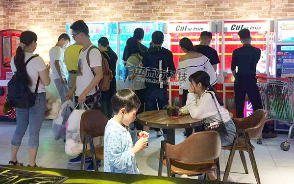 廣州立而方剪刀禮品機