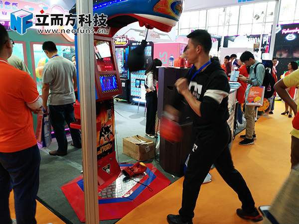 立而方龍拳可樂機禮品機
