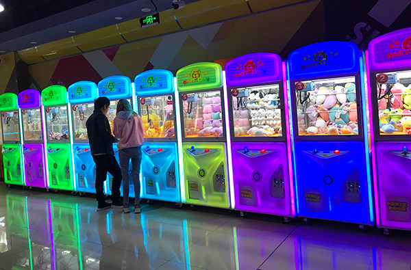 抓娃娃機(jī)剪刀機(jī)