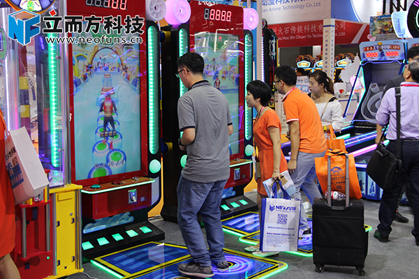 立而方<a href='/wwj.htm' class='keys' title='點擊查看關于娃娃機的相關信息' target='_blank'>娃娃機</a>