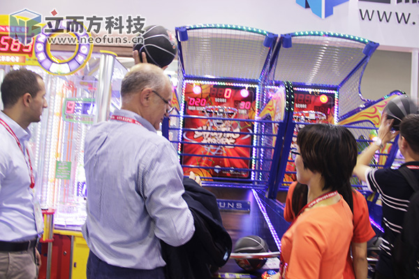 立而方籃球機公司