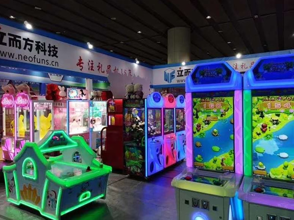 立而方剪刀機